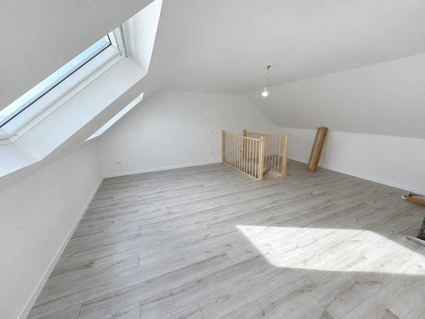 Zolder met Velux en balustrade in Geraardsbergen