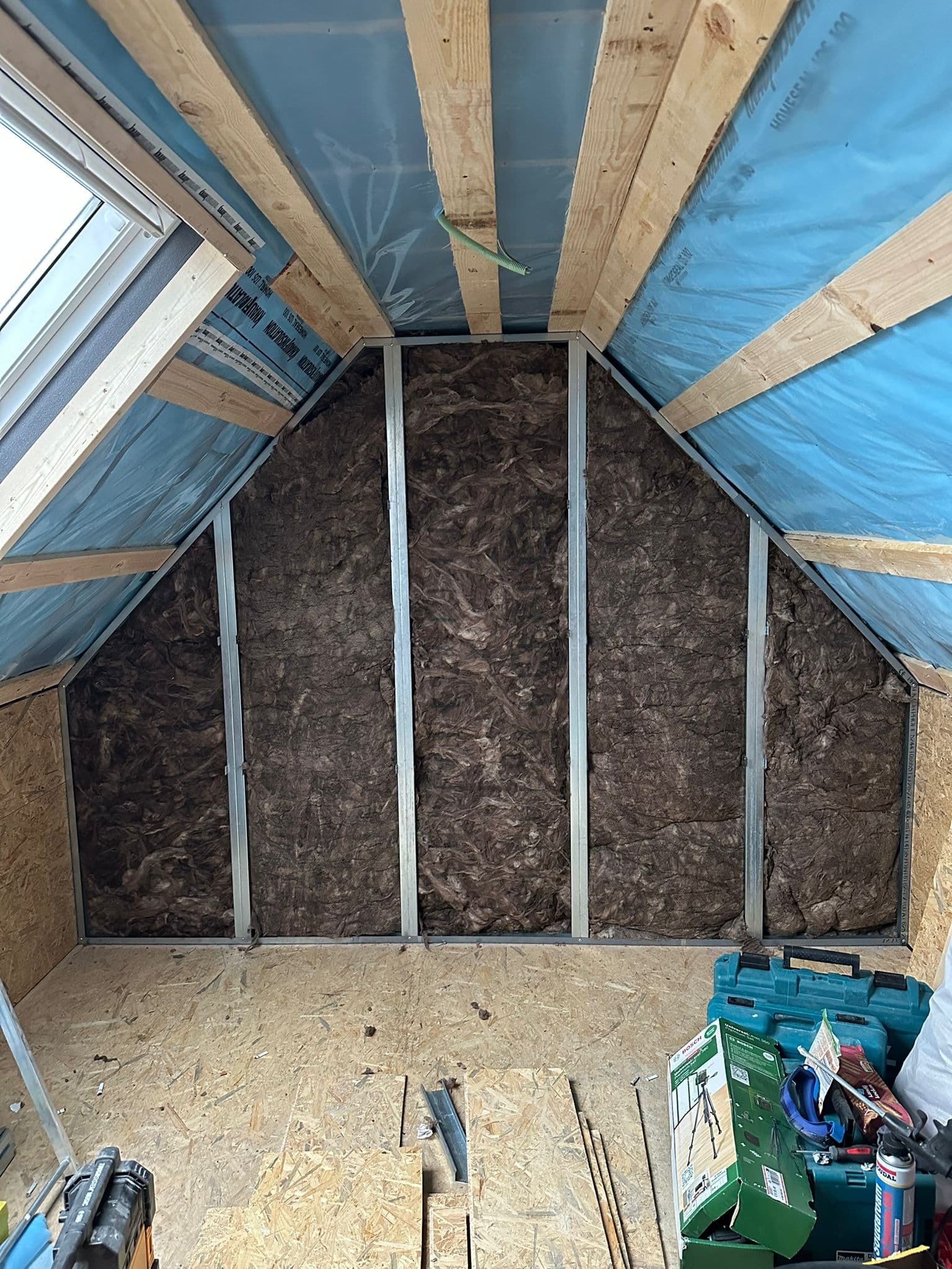 Draagstructuur zolder: wanneer moet je de vloer versterken?